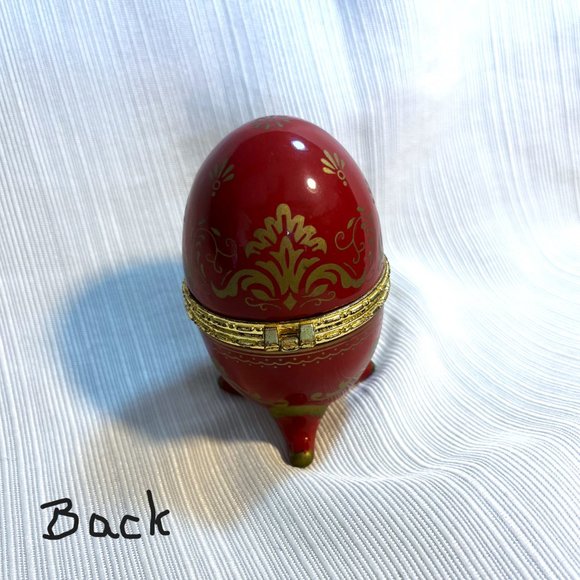 Porcelain Egg with Clock - Picture 2 of 7